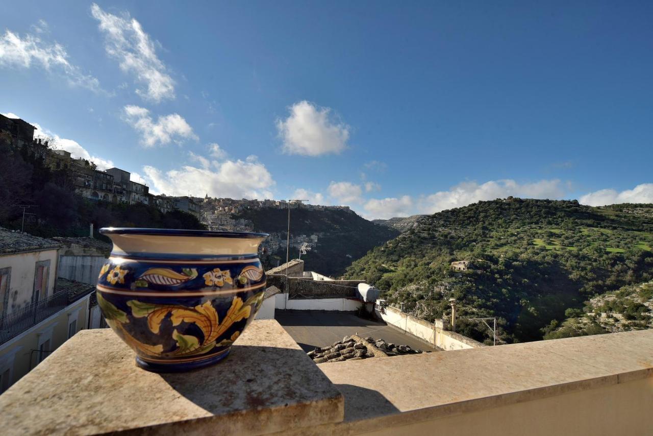 Bed and Breakfast Le Luci Su Ibla - Ospitalita Con Vista Ragusa Zewnętrze zdjęcie