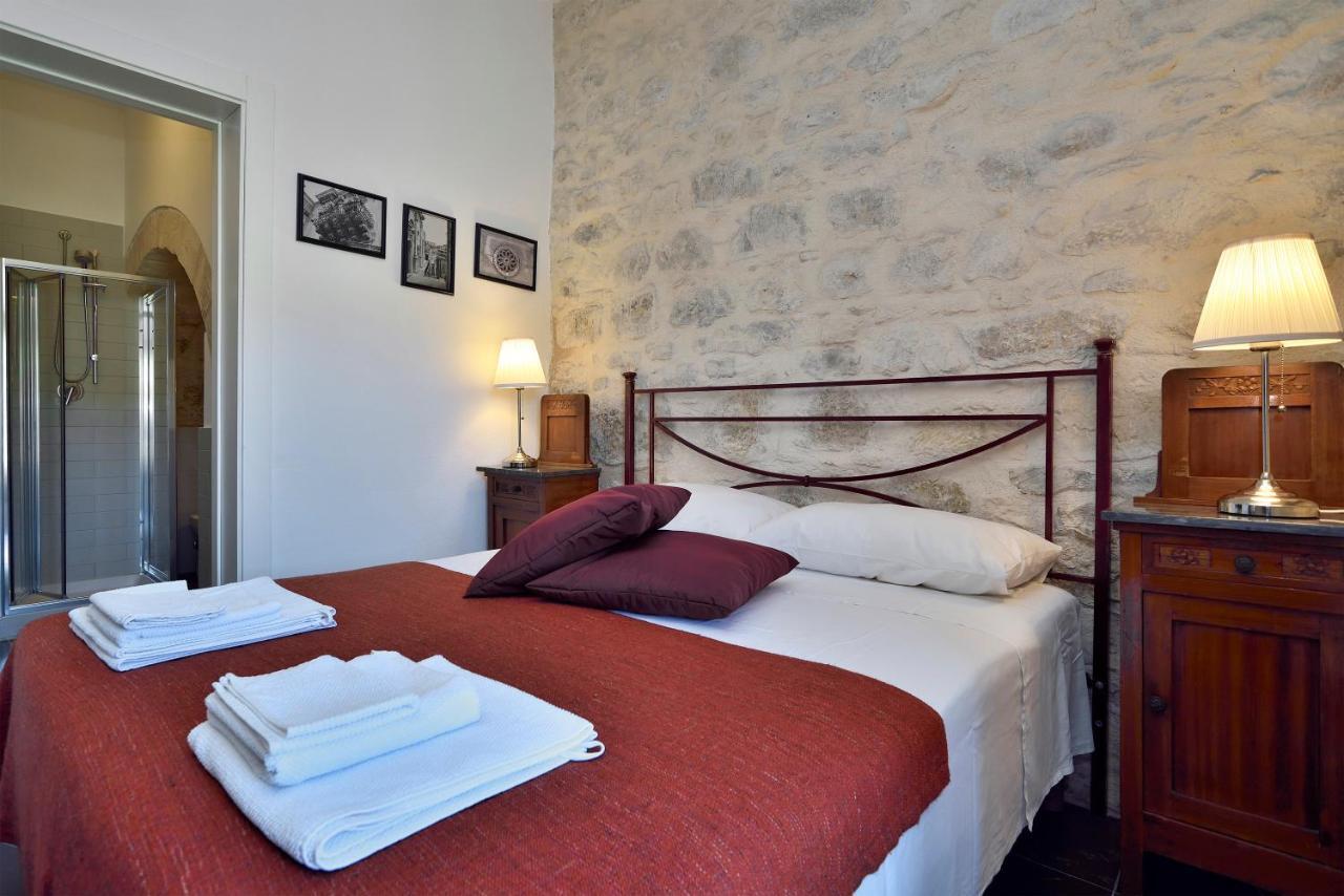 Bed and Breakfast Le Luci Su Ibla - Ospitalita Con Vista Ragusa Zewnętrze zdjęcie